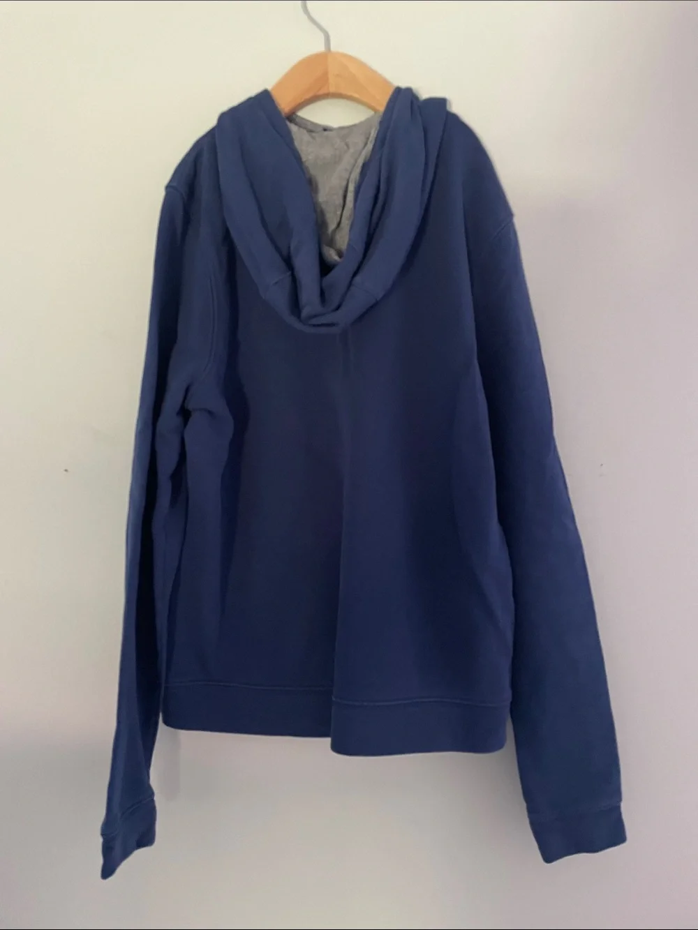 Nike boy's Navy Crewneck Pullover Hoodie with White Swoosh